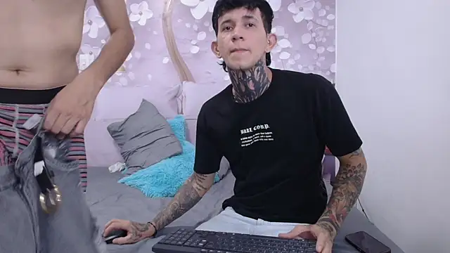 Junior_manuel26_ Webcamshow
