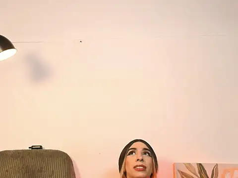 highimarii's Live XXX Chat