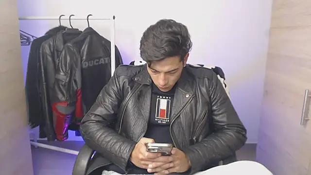 chomelo6's Live XXX Chat