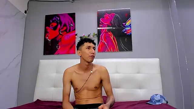 Chat XXX en directo de ahsly78Bryan
