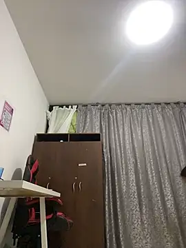 Lia-1212's Live XXX Chat