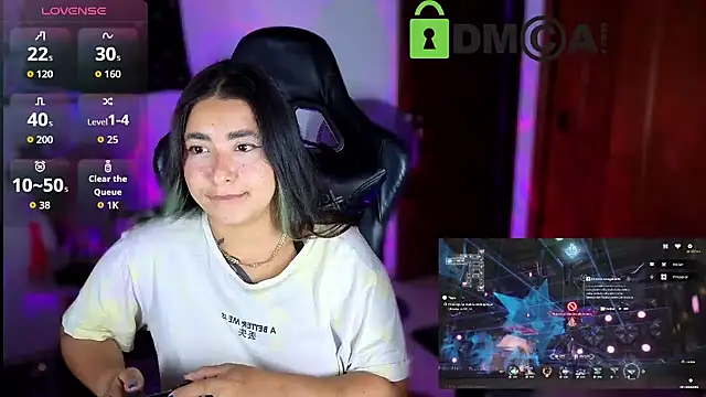 sweetcoralinee élő XXX-chatje