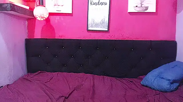 black_twinks 现场XXX聊天