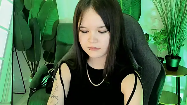 Elainebeness Live XXX-Chat