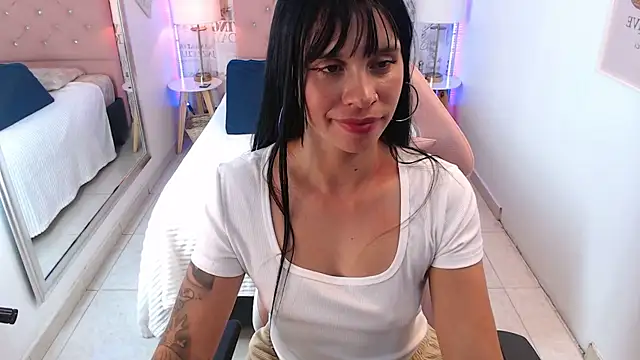 martina_cruzz – Live XXX-chat