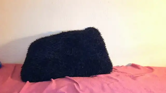 دردشة Kitten_Meowww الجنسية المباشرة