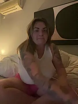 Živý XXX chat HeyBABYGIRL