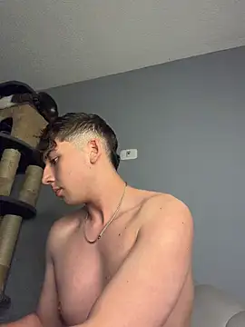 OLIVER_K Chat XXX live