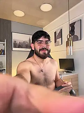 DomBoy_: онлайн-секс-чат