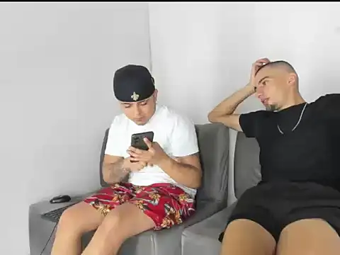 Max_Scorpion Chat XXX live