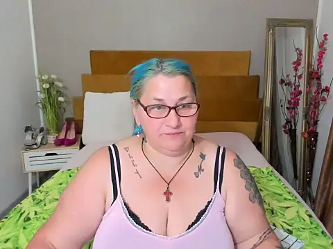 Sugarmommy_69X Adlı Modelin Canlı XXX Sohbeti