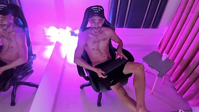 Damiam_23 Adlı Modelin Web Kamerası Şovu