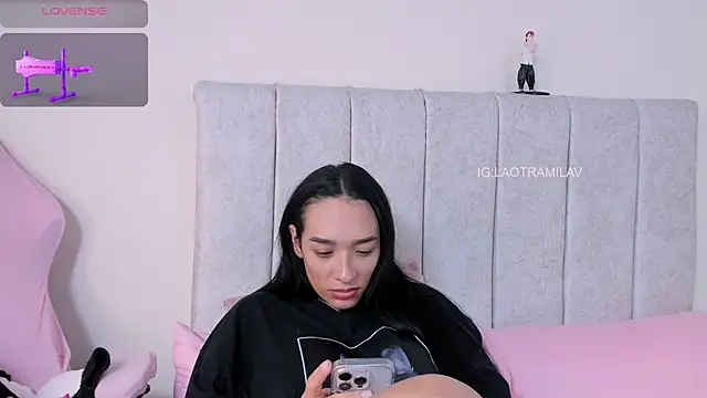 XXX chat uživo modela MilaVelour