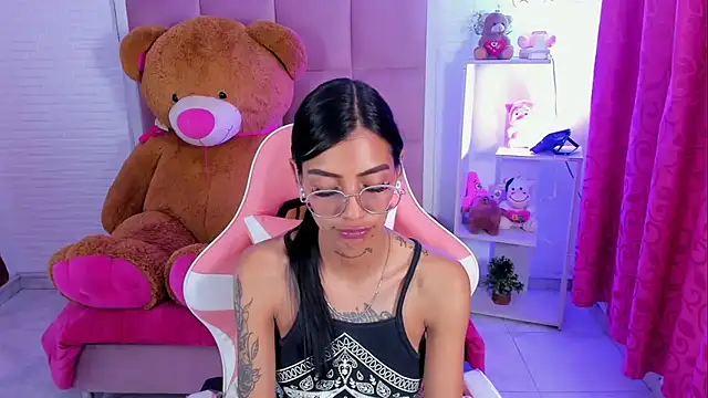 دردشة KarlaSlutSkinny__ الجنسية المباشرة