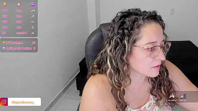 alejandra_milf_'s Live XXX Chat