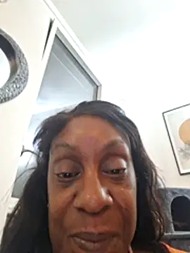 EbonyBlue-x – Live XXX-chat