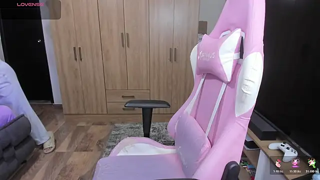 Czat XXX na żywo – ema_tayy