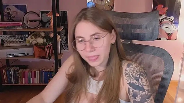 _AnnaStark_ élő XXX-chatje