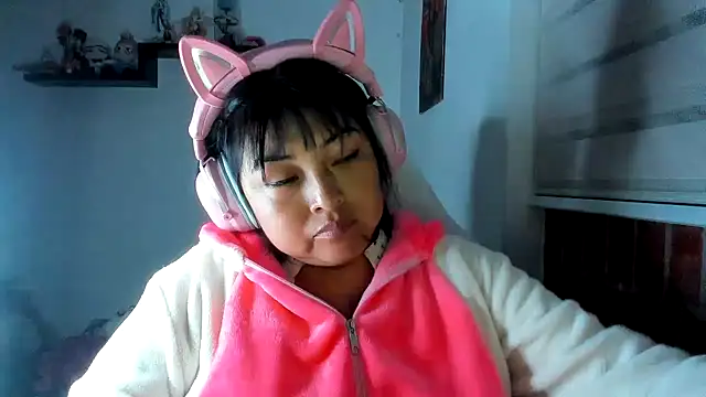 Shaddycute_ – Naživo XXX chat
