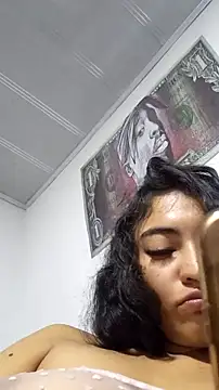 Perla-stone1 Adlı Modelin Canlı XXX Sohbeti