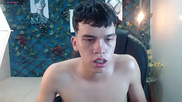 XXX chat uživo modela jac_cox
