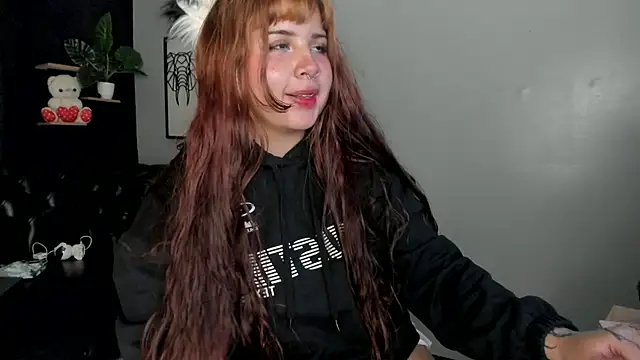 צ'אט XXX בשידור חי של Zara_Snow