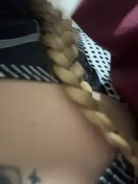 Živý XXX chat Kharla_Marin