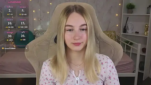 Shy_Polly: онлайн-секс-чат