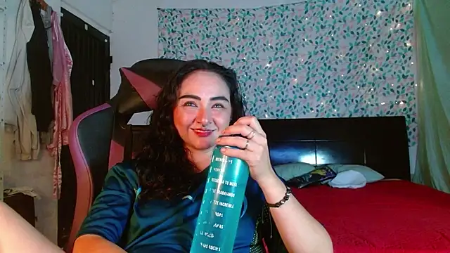 Chat +18 de Kaory_32 ao vivo