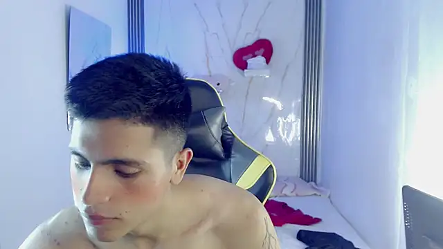 Ascii_one Live XXX Chat