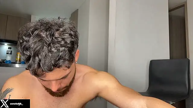 Chat +18 de zoneboys ao vivo