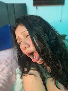 Valerie- Adlı Modelin Canlı XXX Sohbeti