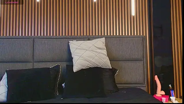 Martin_and_Santiago Show Webcam