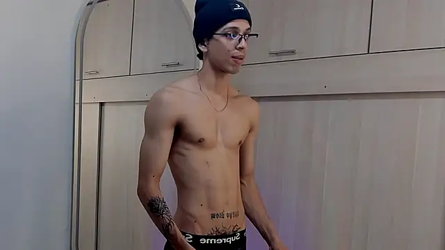 Czat XXX na żywo – Mheysam_Youngerx