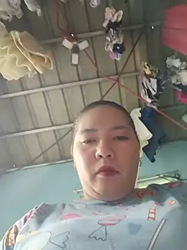 Онлайн чат XXX naughtiestmumknky99