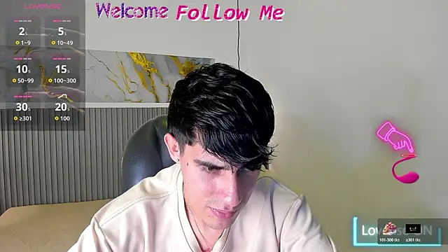 Dyla_n18 Live XXX-chat
