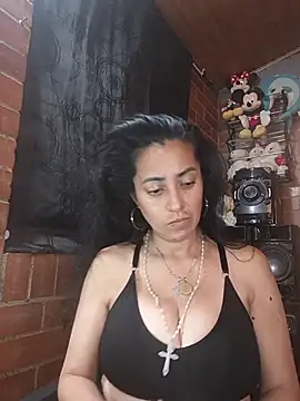 Alexandrina Adlı Modelin Canlı XXX Sohbeti