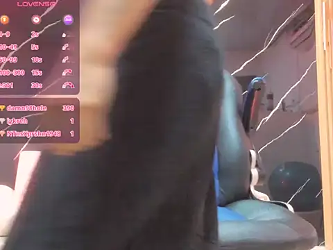 TitoBellのライブXXXチャット