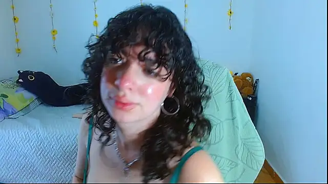 sajecrismaa's Live XXX Chat