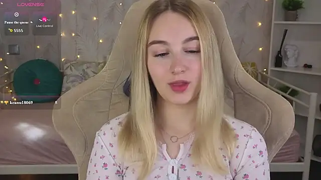 Czat XXX na żywo – Shy_Polly