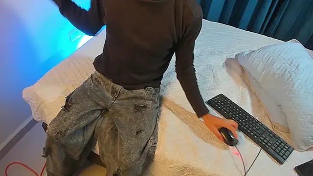 XXX chat uživo modela hell_Dantex