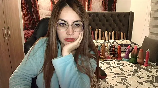 Chat +18 de sofia23dirty ao vivo