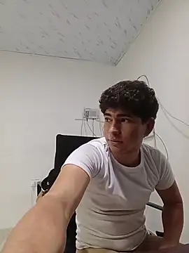 Power-Man-Heterosexual live XXX chat