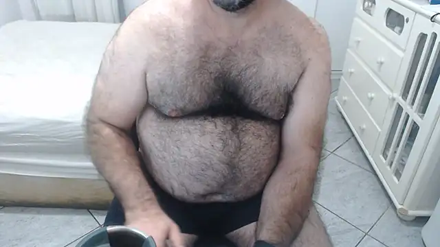 MysterBearMG's Live XXX Chat