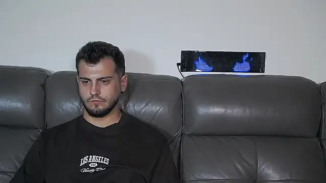 CrazyDom1 라이브 XXX 채팅