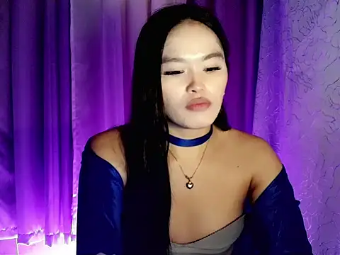 Kathyfied Adlı Modelin Canlı XXX Sohbeti