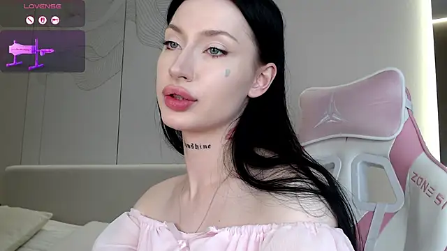 JenniferQueen11: онлайн-секс-чат