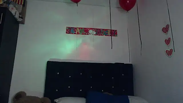 Chat XXX ao vivo de ANGELIQUE_KLANE