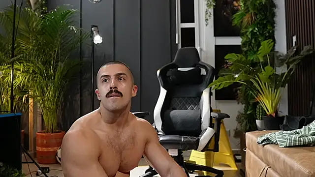 DanteSantoss Adlı Modelin Canlı XXX Sohbeti