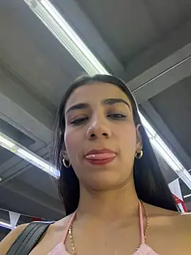 Chat XXX ao vivo de Carolina_1111
